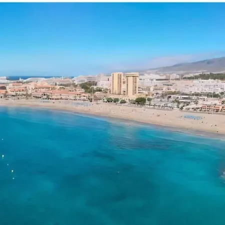 Caranava Junto Al Mar * لوس كريستيانوس